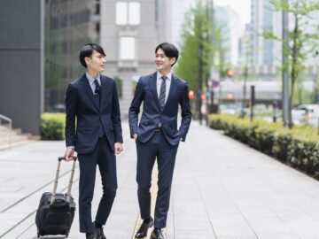 男性　ビジネス街